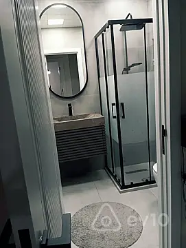 Satılır 2 otaqlı yeni tikili 60 m²