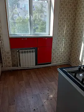 Kirayə verilir 2 otaqlı köhnə tikili 60 m²