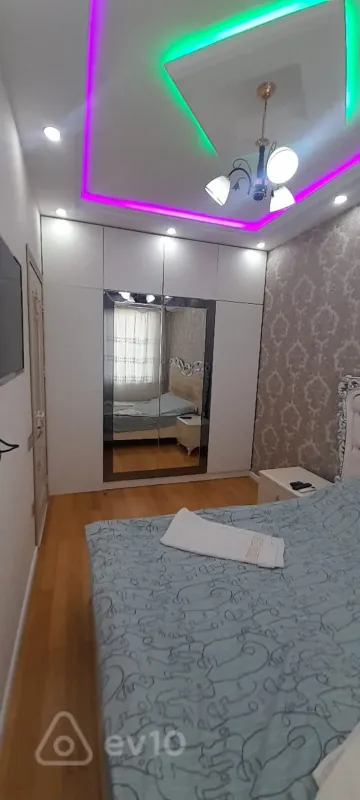 Kirayə verilir 3 otaqlı yeni tikili 65 m²