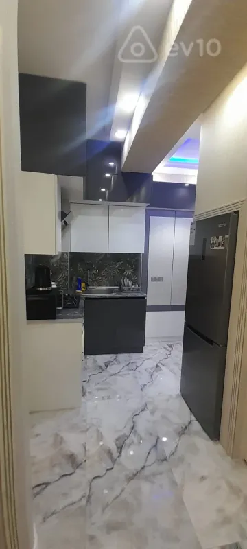 Kirayə verilir 3 otaqlı yeni tikili 65 m²
