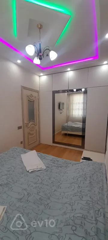 Kirayə verilir 3 otaqlı yeni tikili 65 m²