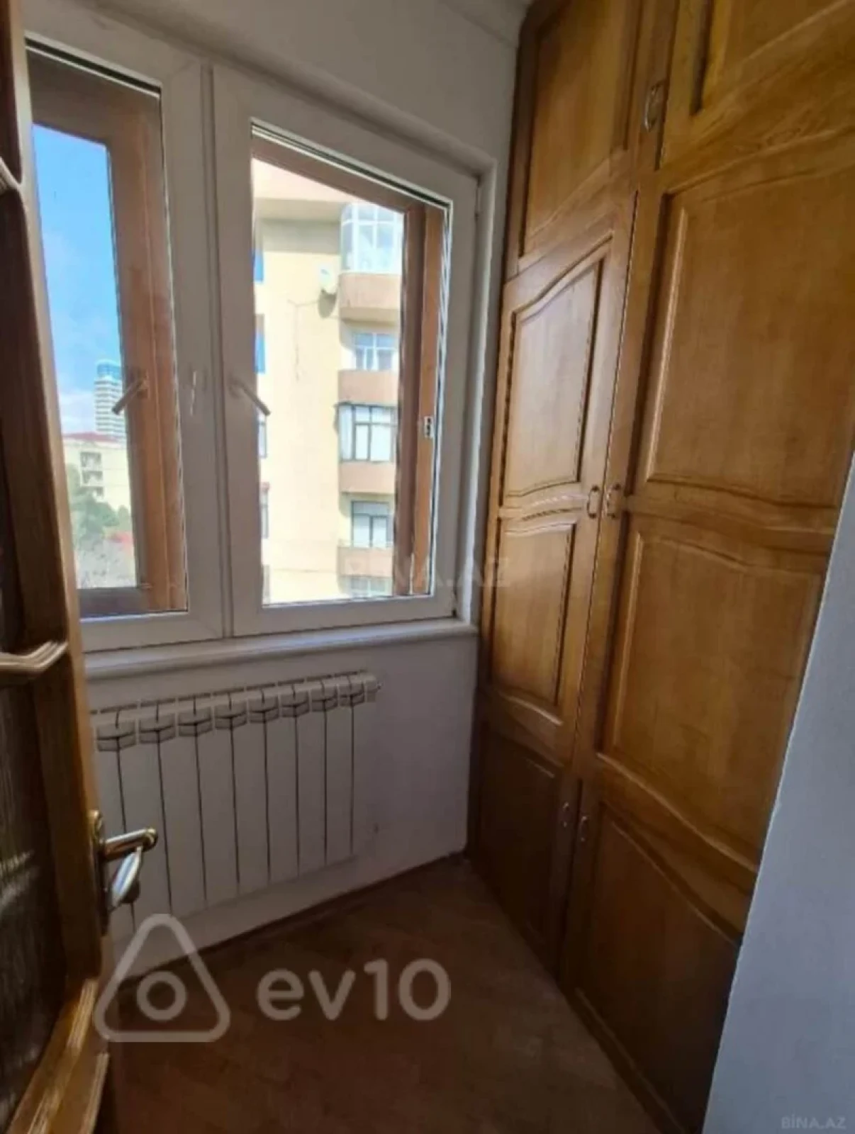 Satılır 2 otaqlı köhnə tikili 60 m²