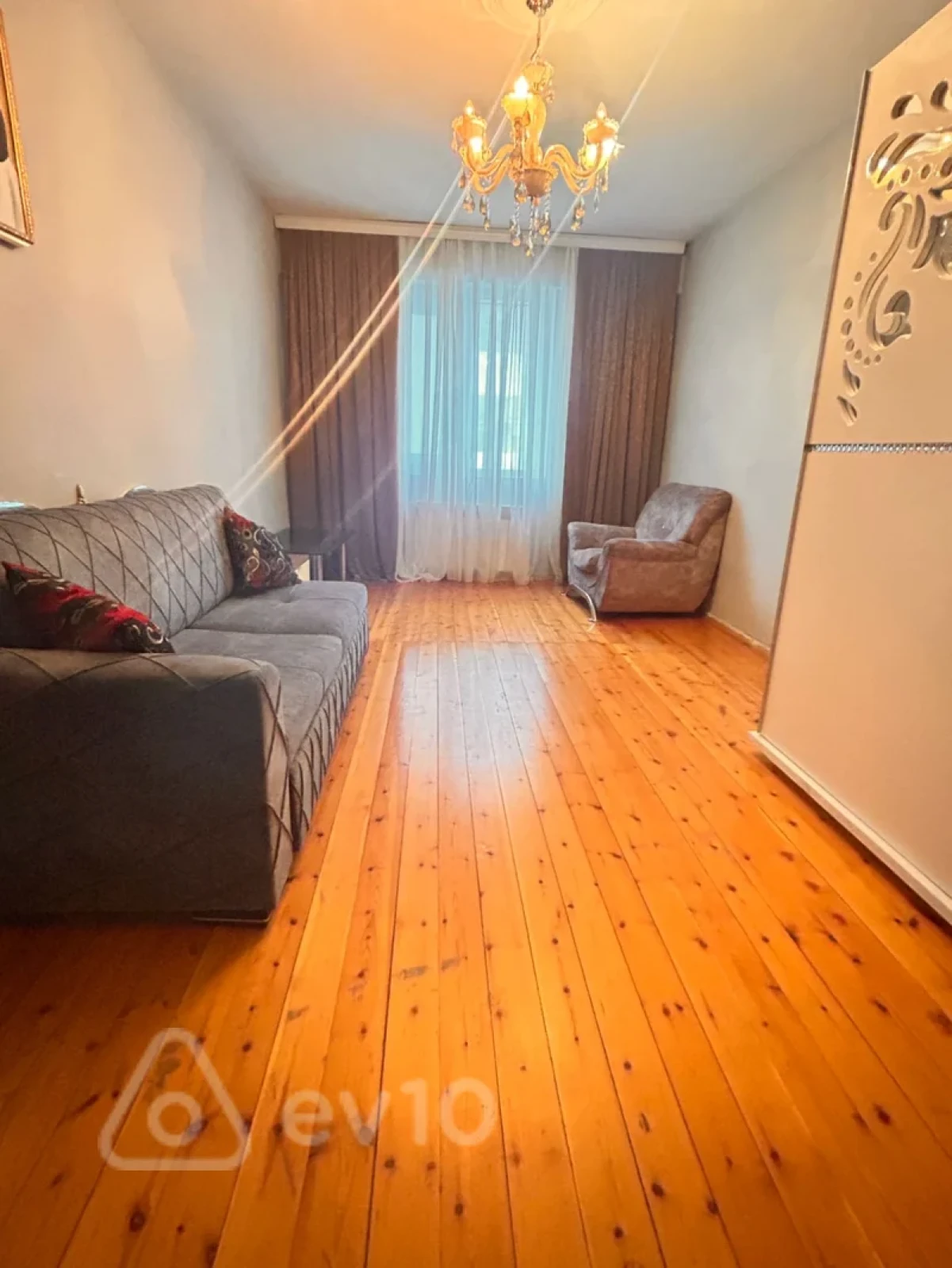 Satılır 3 otaqlı yeni tikili 82 m²