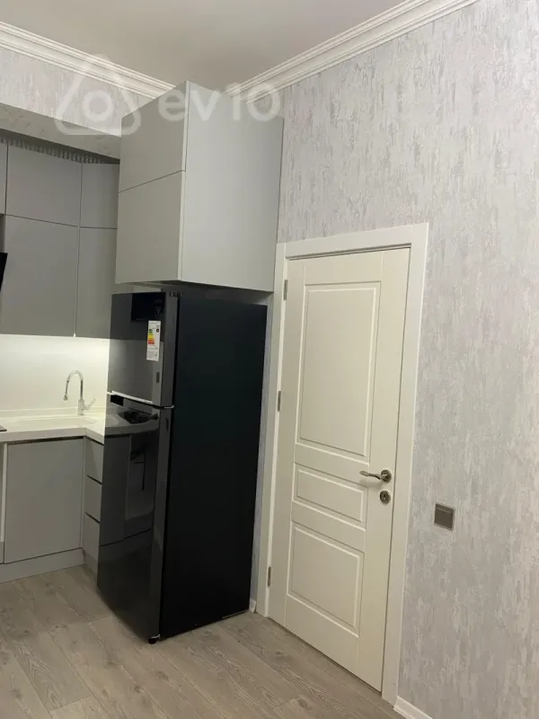 Kirayə verilir 2 otaqlı yeni tikili 70 m²