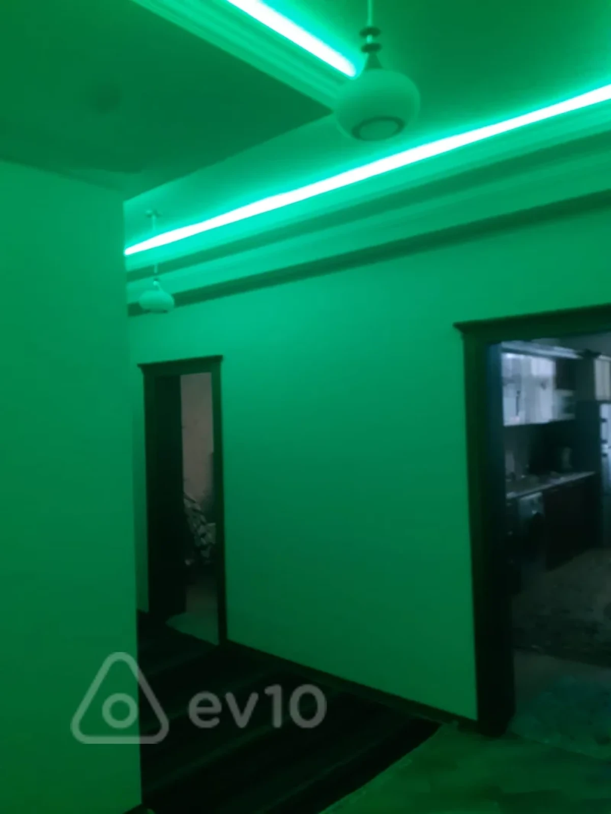 Kirayə verilir 2 otaqlı yeni tikili 85 m²