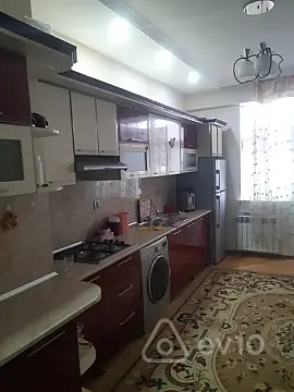 Kirayə verilir 2 otaqlı yeni tikili 85 m²