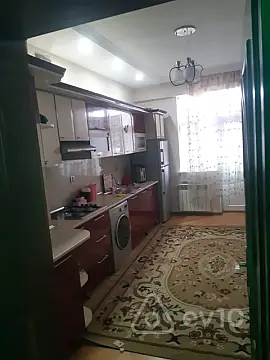 Kirayə verilir 2 otaqlı yeni tikili 85 m²