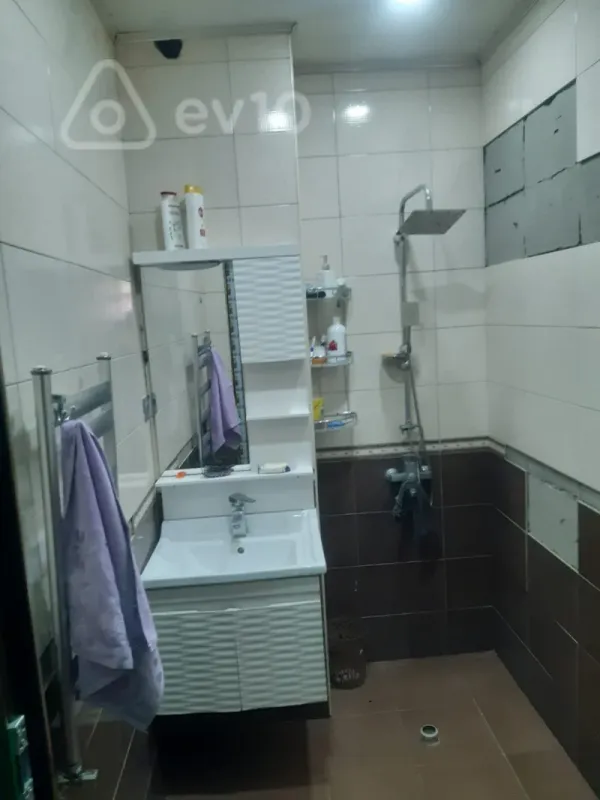 Kirayə verilir 2 otaqlı yeni tikili 85 m²