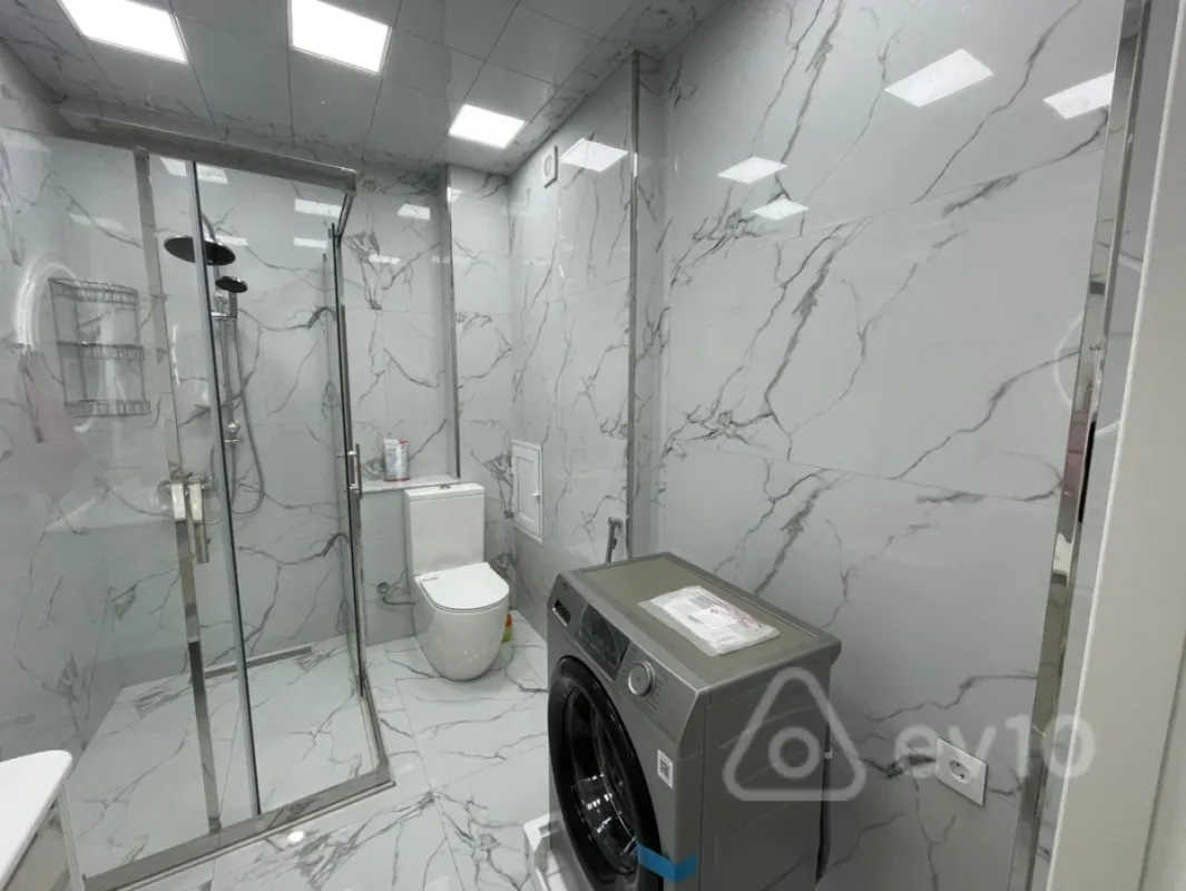 Kirayə verilir 2 otaqlı yeni tikili 60 m²