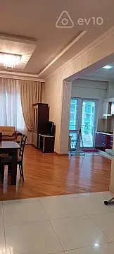 Kirayə verilir 2 otaqlı yeni tikili 85 m²