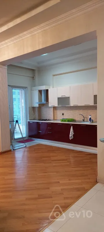 Kirayə verilir 2 otaqlı yeni tikili 85 m²