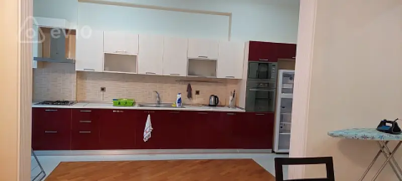 Kirayə verilir 2 otaqlı yeni tikili 85 m²