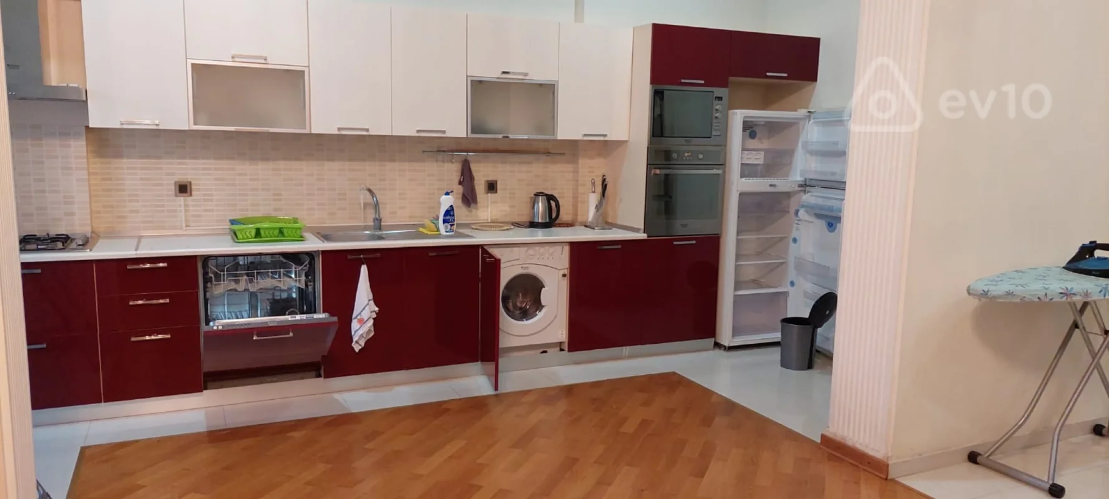 Kirayə verilir 2 otaqlı yeni tikili 85 m²