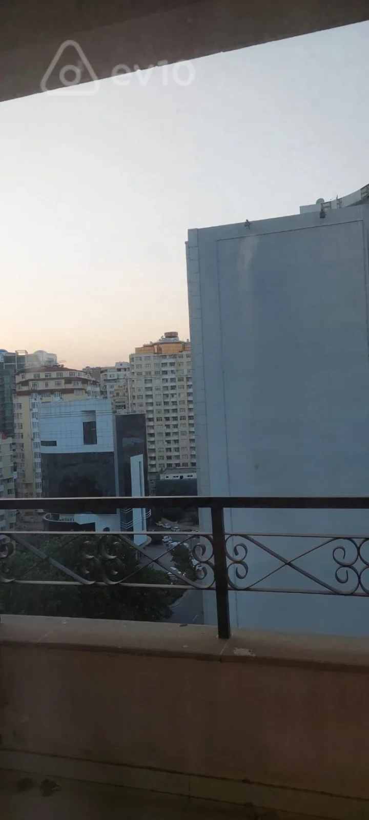 Kirayə verilir 2 otaqlı yeni tikili 85 m²