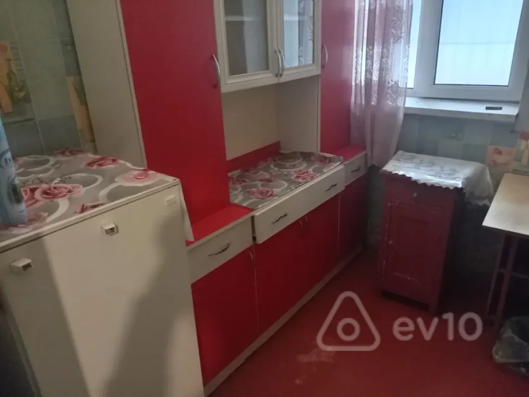Kirayə verilir 2 otaqlı yeni tikili 70 m²
