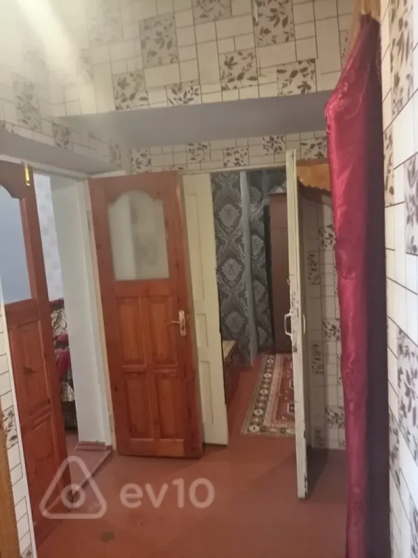 Kirayə verilir 2 otaqlı yeni tikili 70 m²