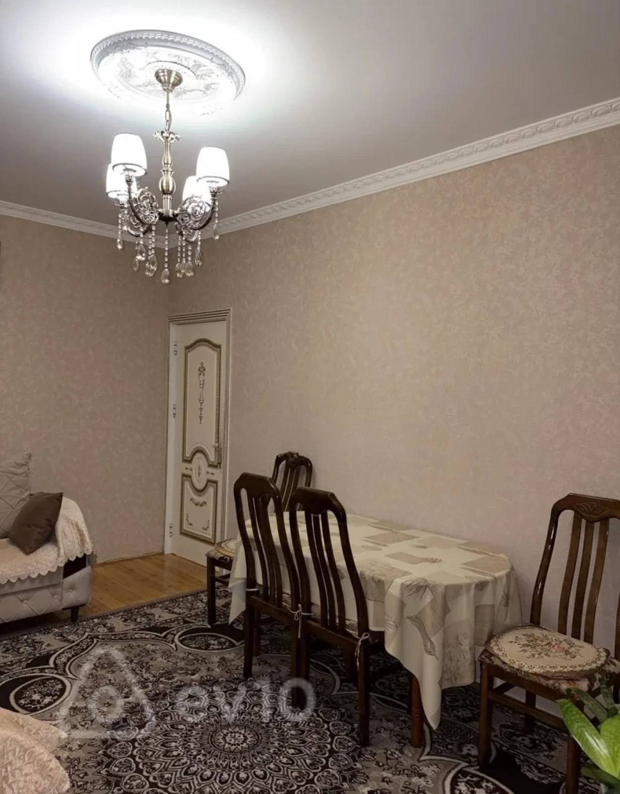 Satılır 2 otaqlı köhnə tikili 65 m²