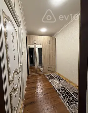 Satılır 2 otaqlı köhnə tikili 65 m²