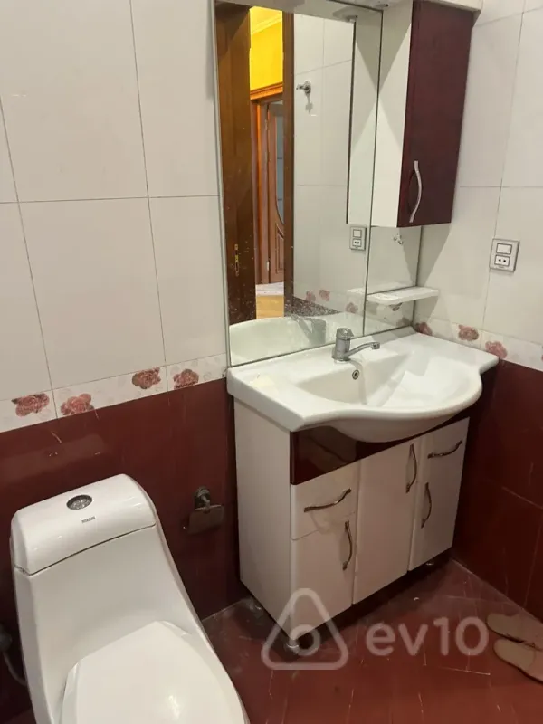 Kirayə verilir 4 otaqlı həyət evi 100 m²