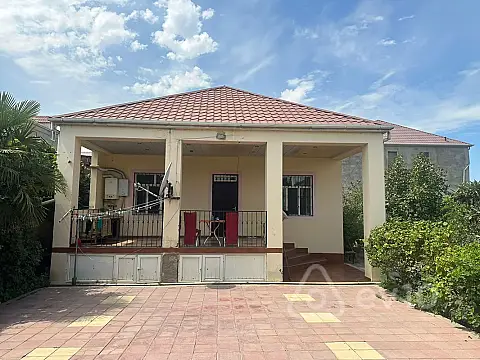 Kirayə verilir 4 otaqlı həyət evi 100 m²