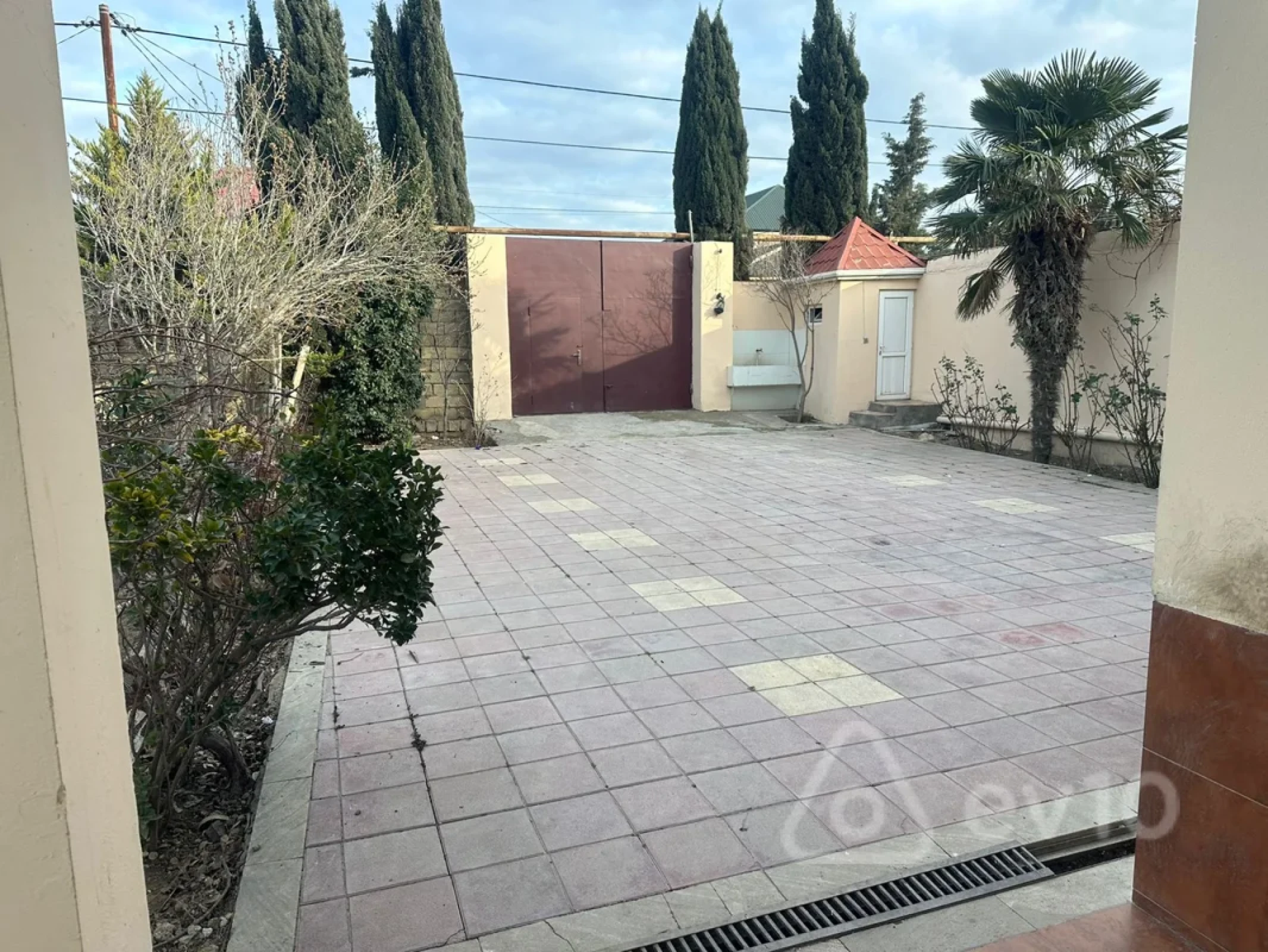 Kirayə verilir 4 otaqlı həyət evi 100 m²