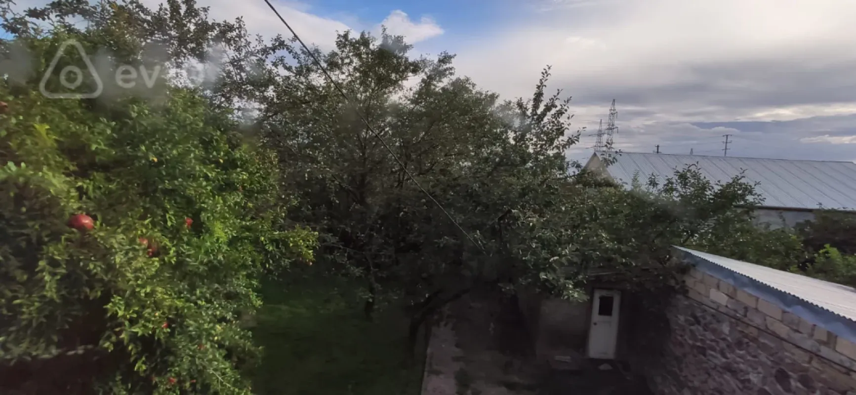 Satılır 6 otaqlı həyət evi 6 m²