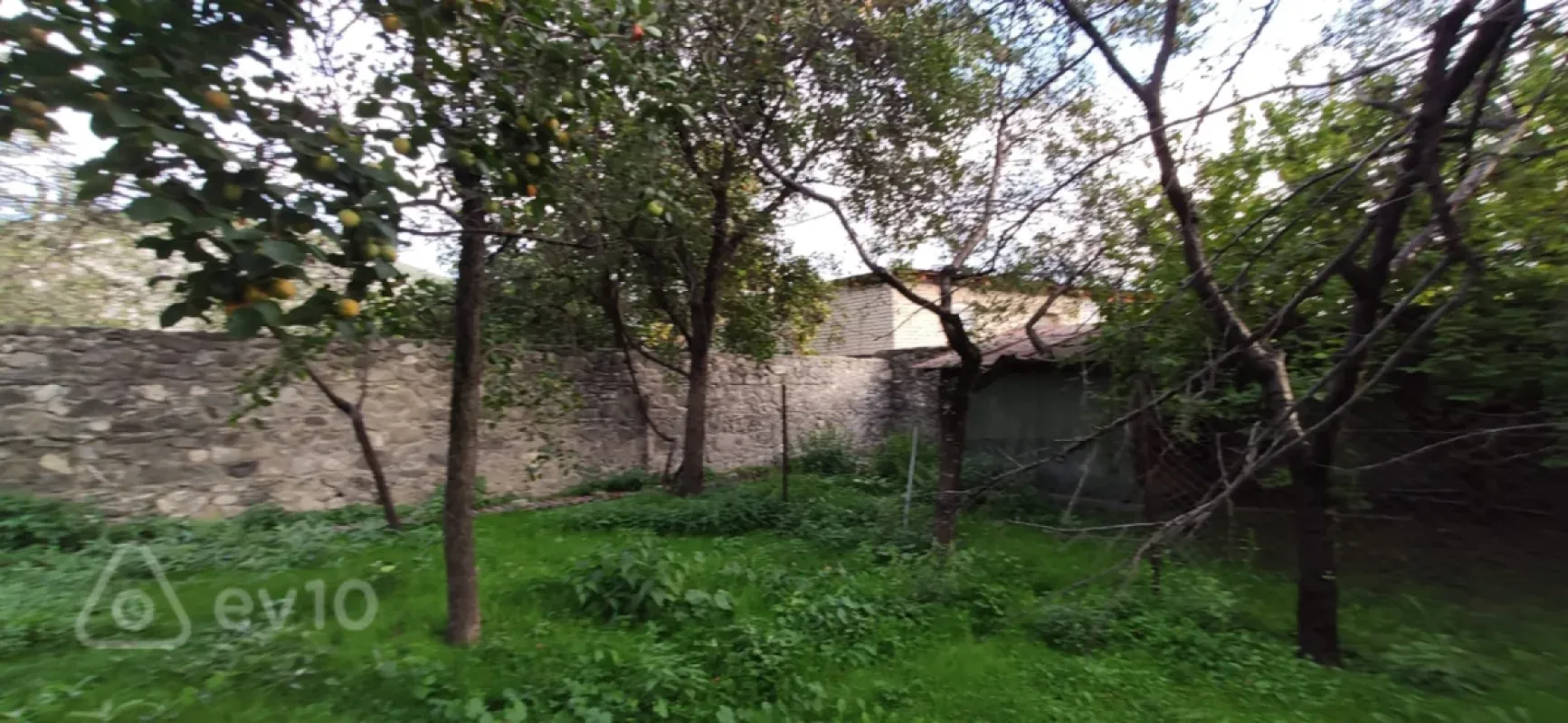 Satılır 6 otaqlı həyət evi 6 m²