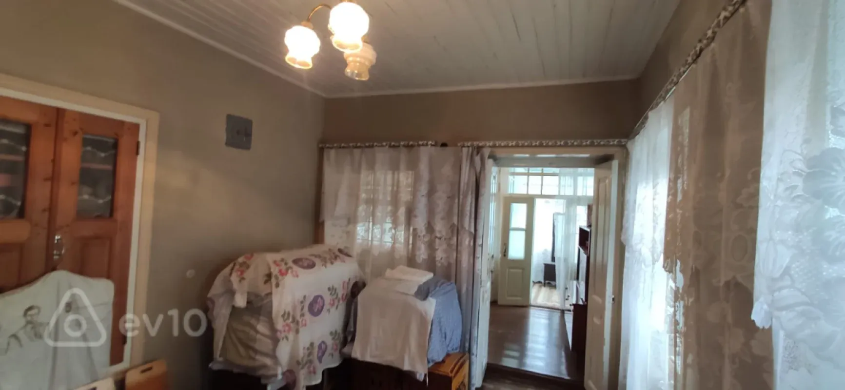 Satılır 6 otaqlı həyət evi 6 m²