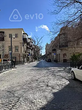 Satılır 2 otaqlı köhnə tikili 60 m² — Bakı, Səbail 2 otaq 60.00 m²