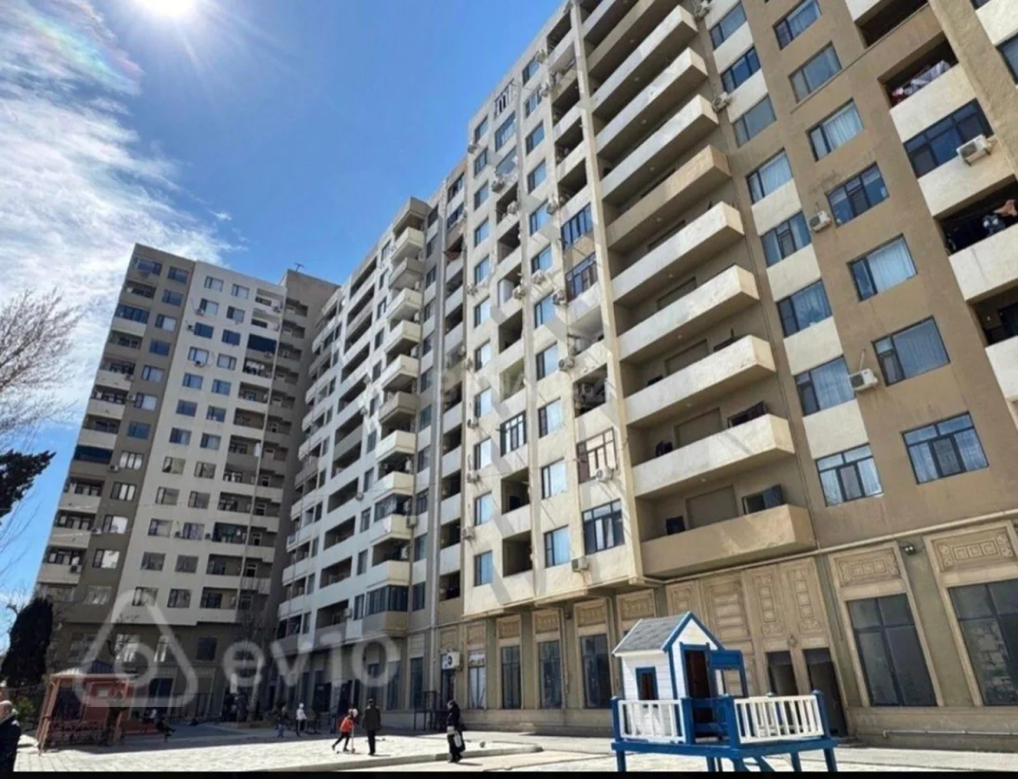 Satılır 2 otaqlı yeni tikili 70 m²