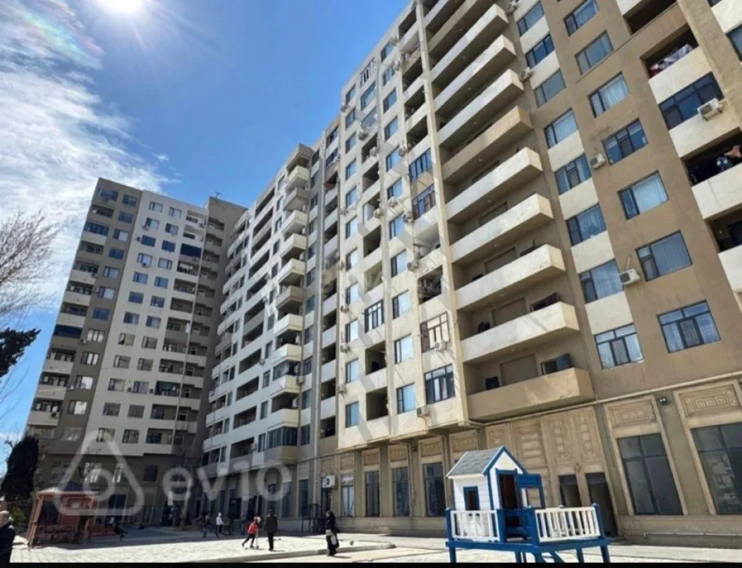 Satılır 2 otaqlı yeni tikili 70 m²