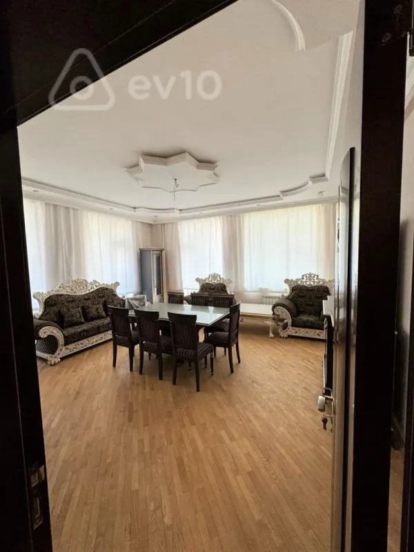 Satılır 3 otaqlı yeni tikili 120 m²