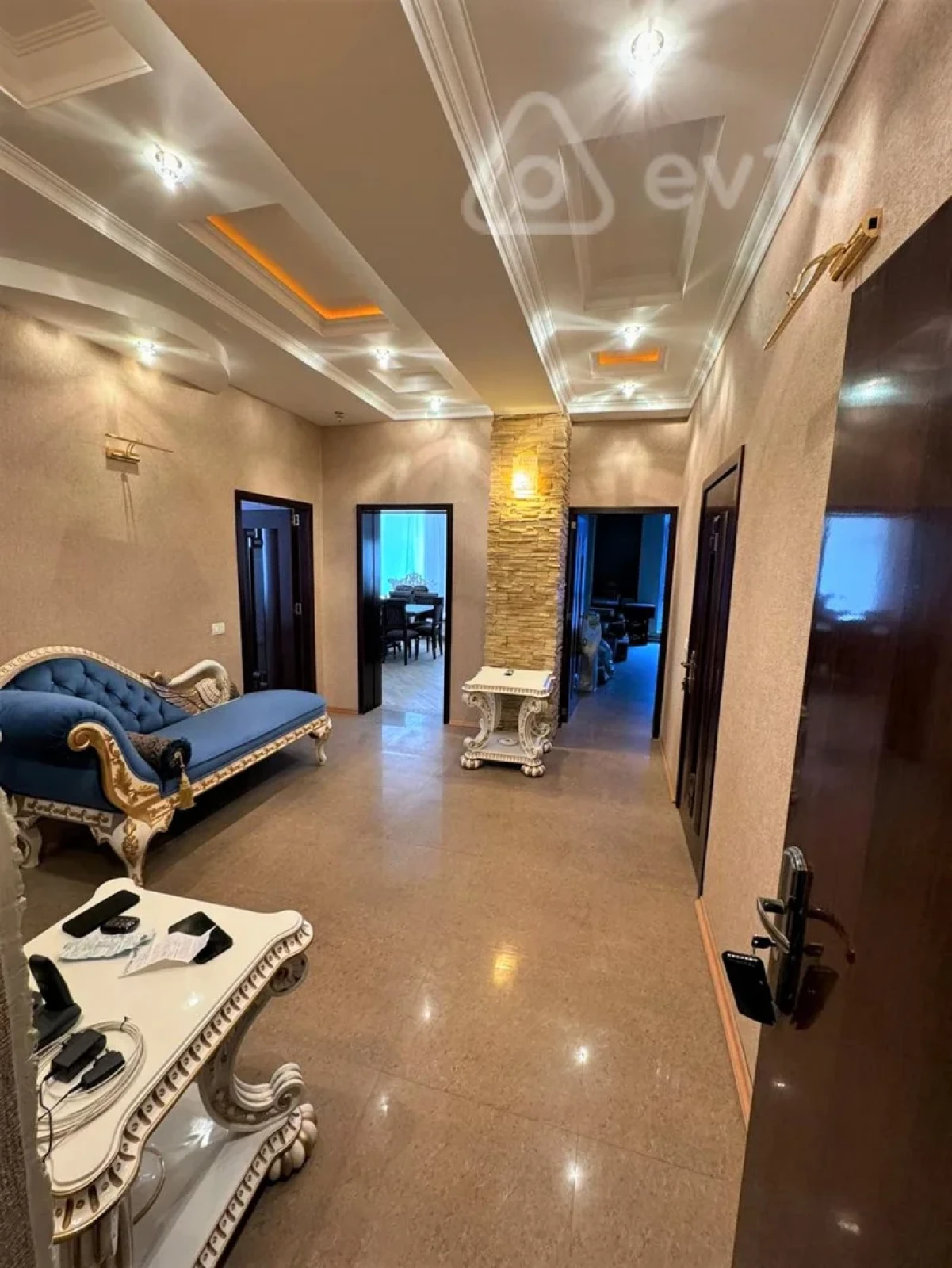 Satılır 3 otaqlı yeni tikili 120 m²