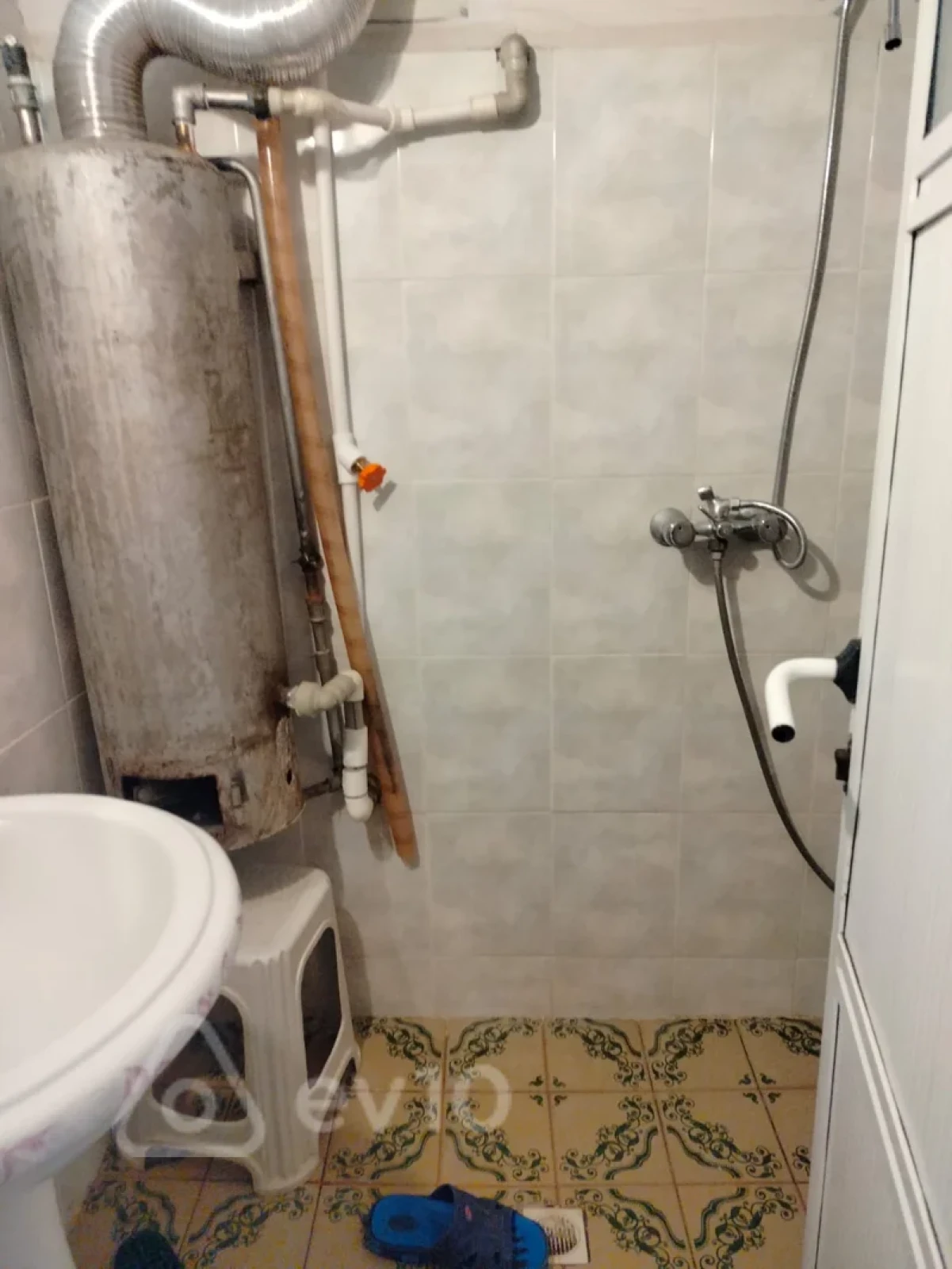 Kirayə verilir 2 otaqlı yeni tikili 54 m²