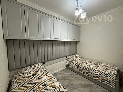 Kirayə verilir 2 otaqlı yeni tikili 80 m²