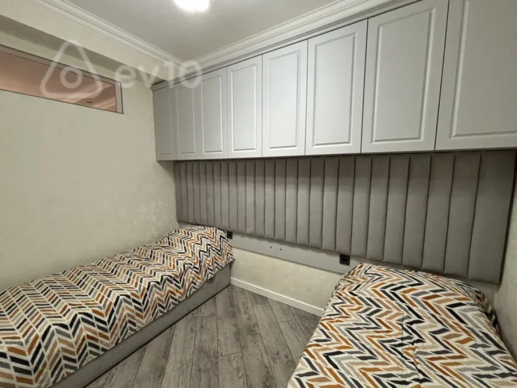 Kirayə verilir 2 otaqlı yeni tikili 80 m²