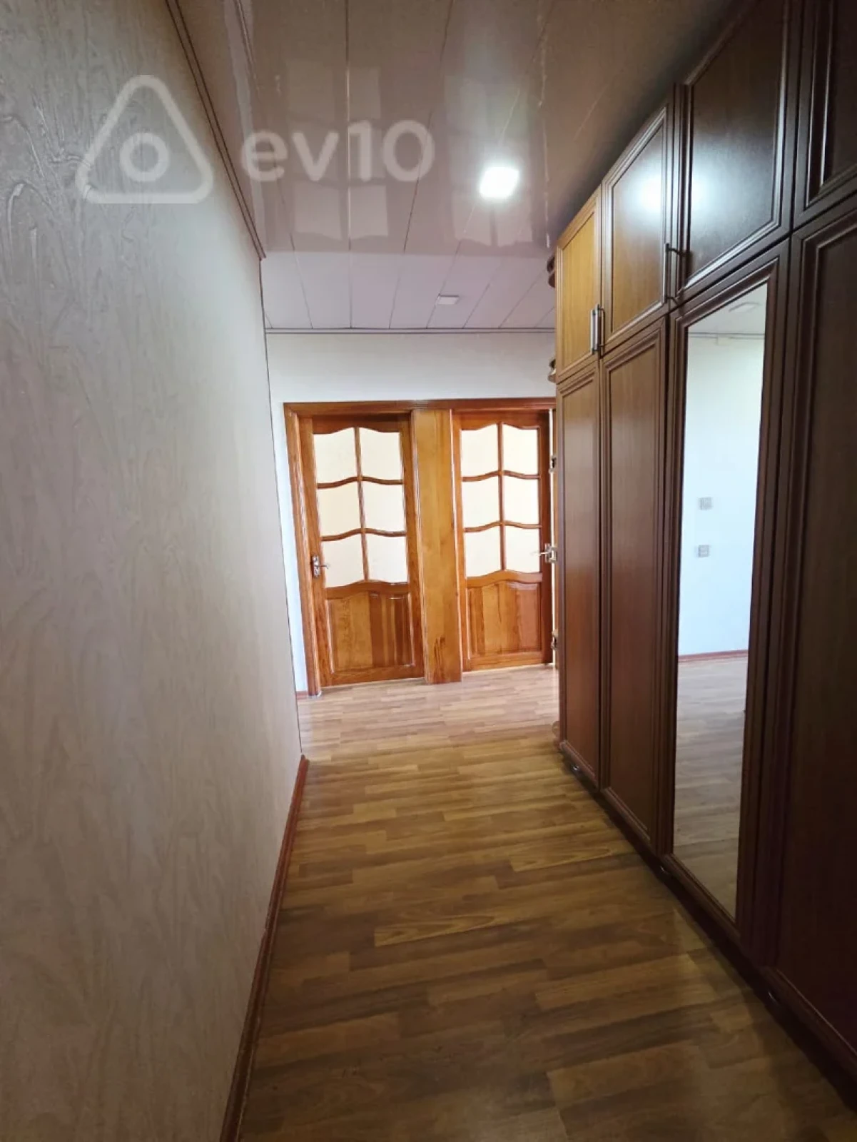 Satılır 3 otaqlı köhnə tikili 85 m²