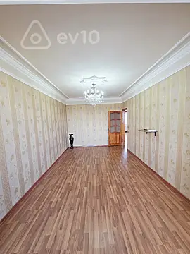 Satılır 3 otaqlı köhnə tikili 85 m²