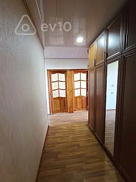 Satılır 3 otaqlı köhnə tikili 85 m²
