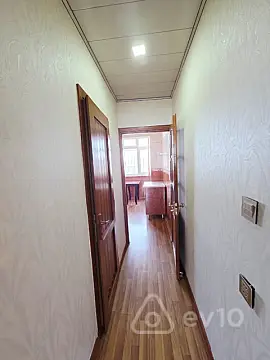 Satılır 3 otaqlı köhnə tikili 85 m²