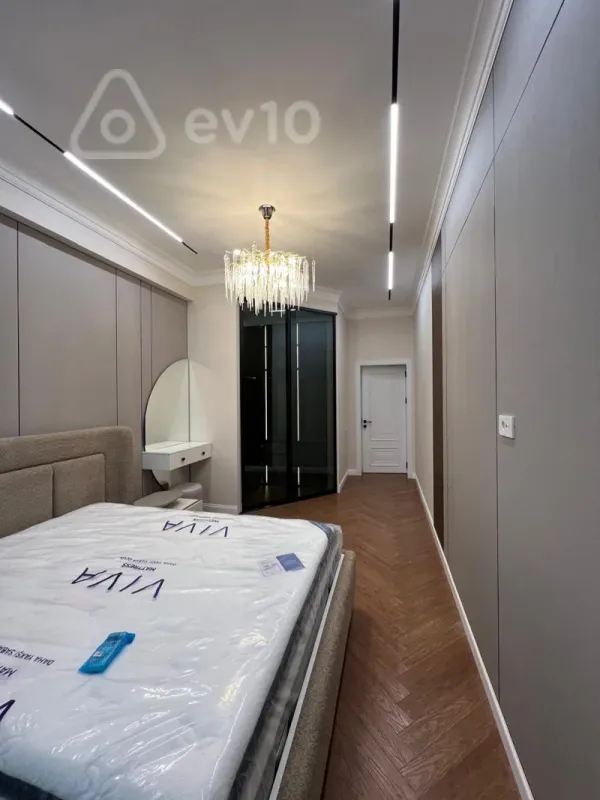 Kirayə verilir 2 otaqlı yeni tikili 80 m²