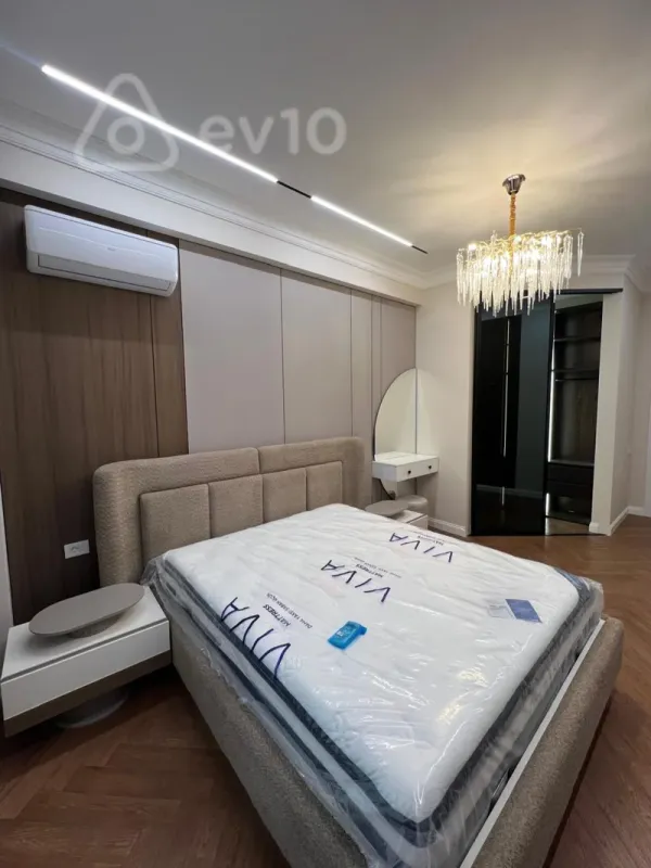 Kirayə verilir 2 otaqlı yeni tikili 80 m²