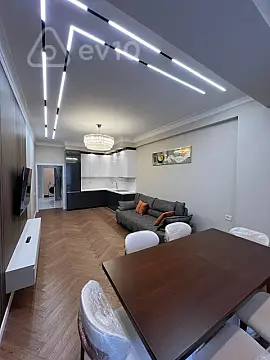Kirayə verilir 2 otaqlı yeni tikili 80 m²