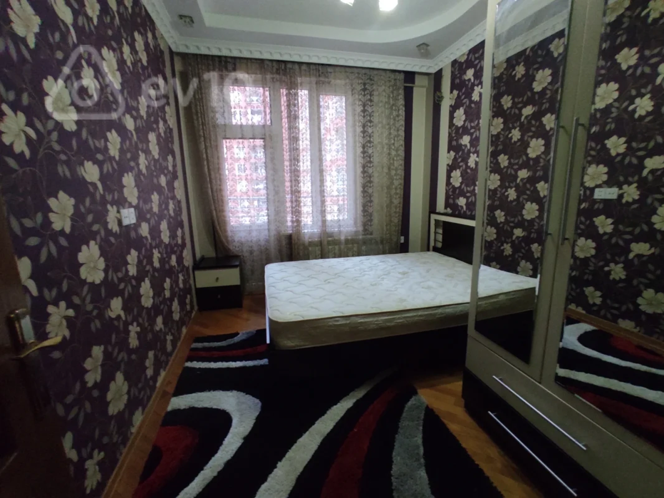 Kirayə verilir 2 otaqlı yeni tikili 65 m²