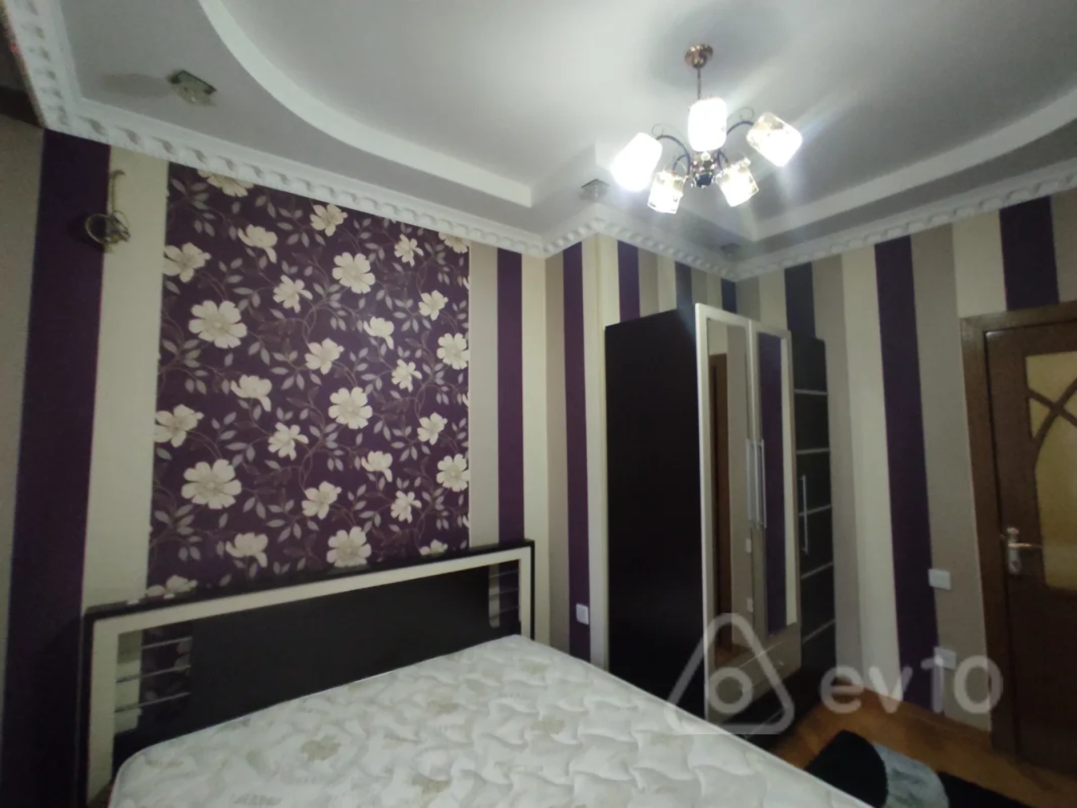 Kirayə verilir 2 otaqlı yeni tikili 65 m²