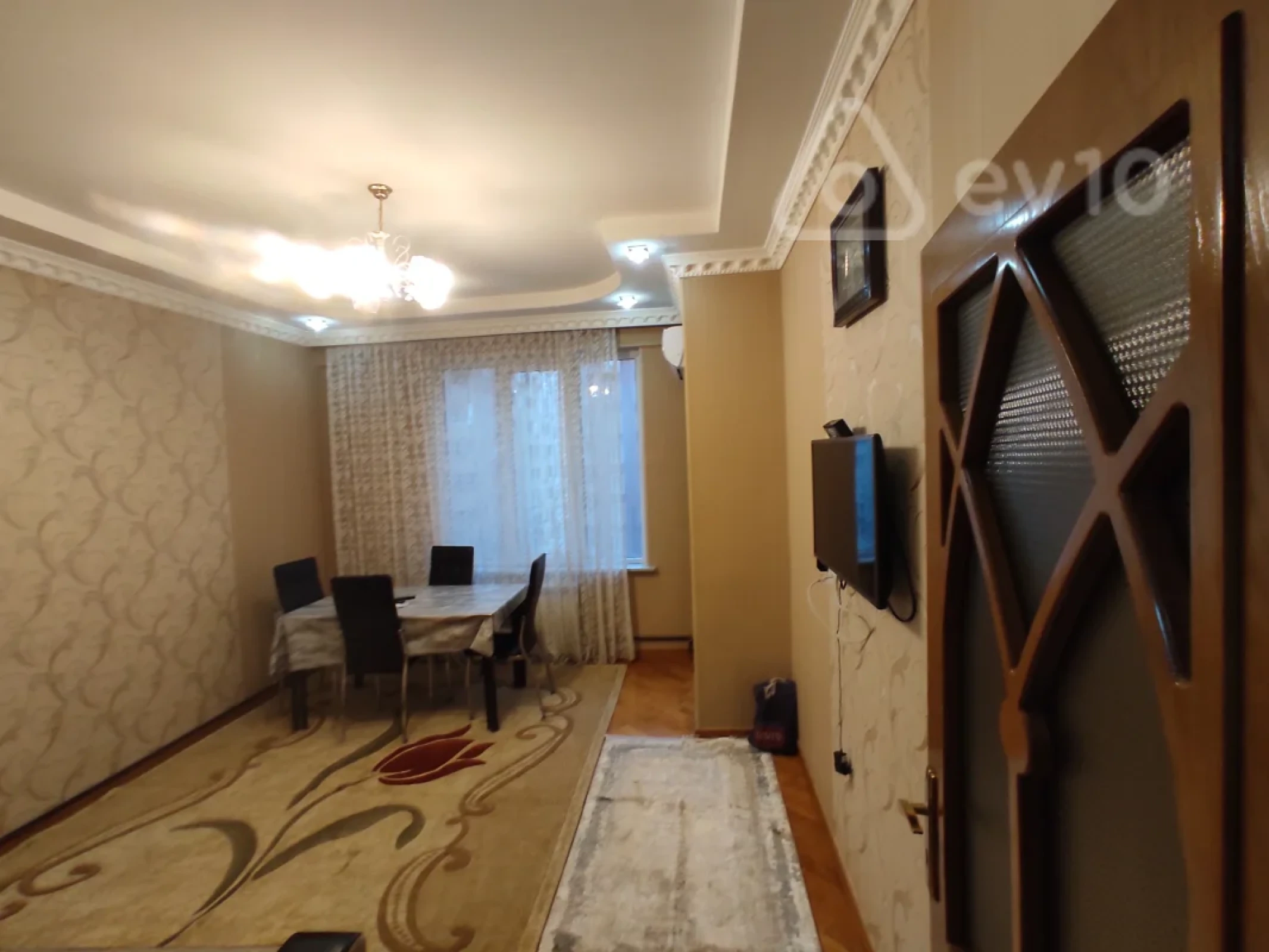 Kirayə verilir 2 otaqlı yeni tikili 65 m²