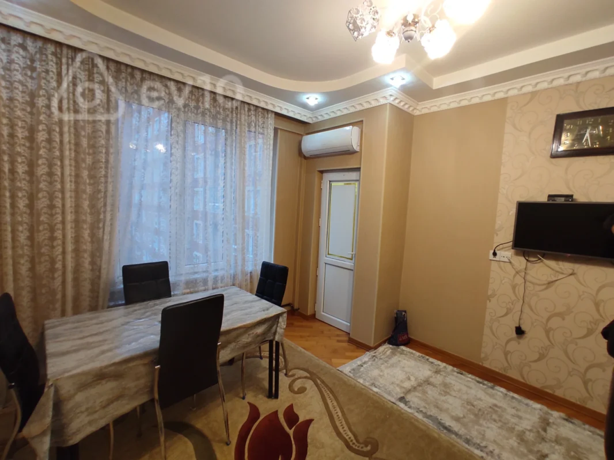 Kirayə verilir 2 otaqlı yeni tikili 65 m²