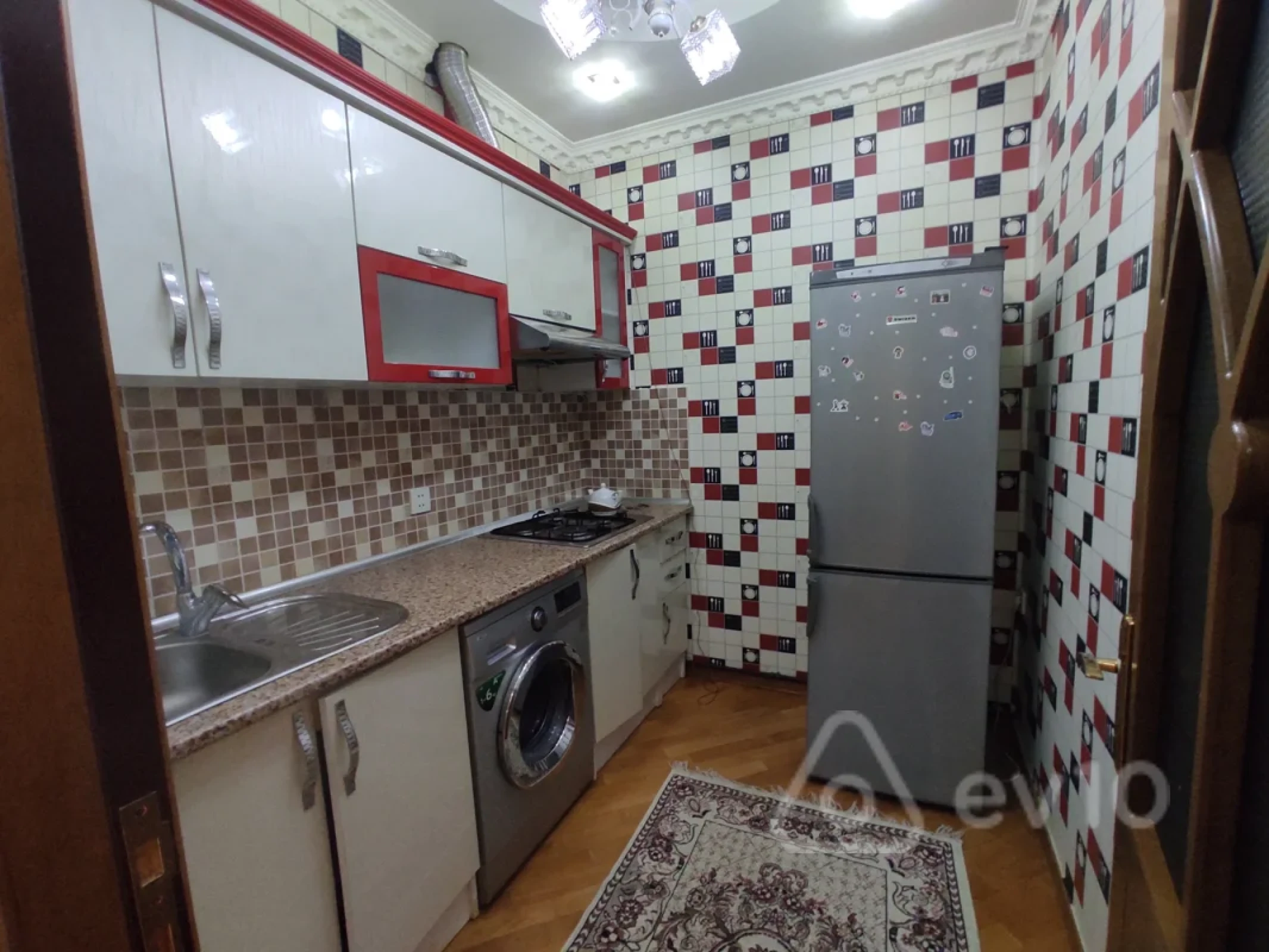 Kirayə verilir 2 otaqlı yeni tikili 65 m²