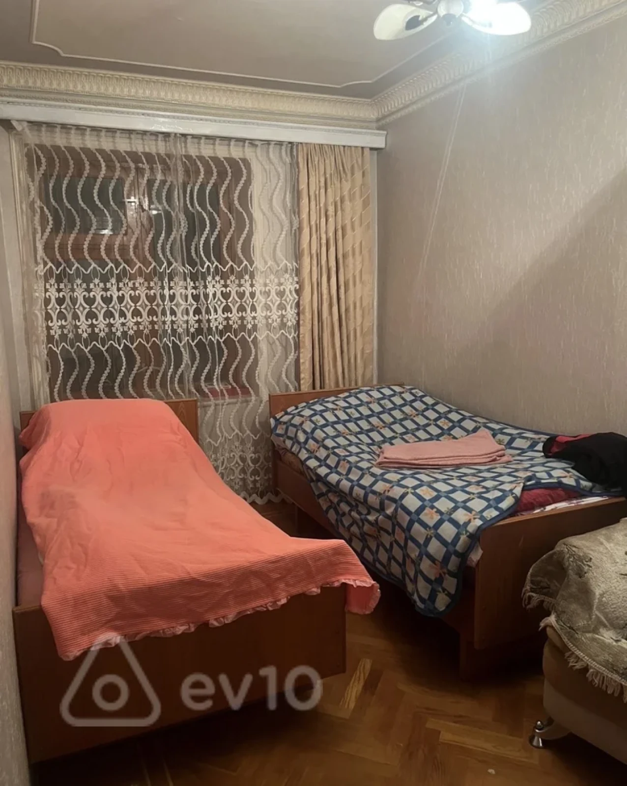 Kirayə verilir 3 otaqlı köhnə tikili 85 m²