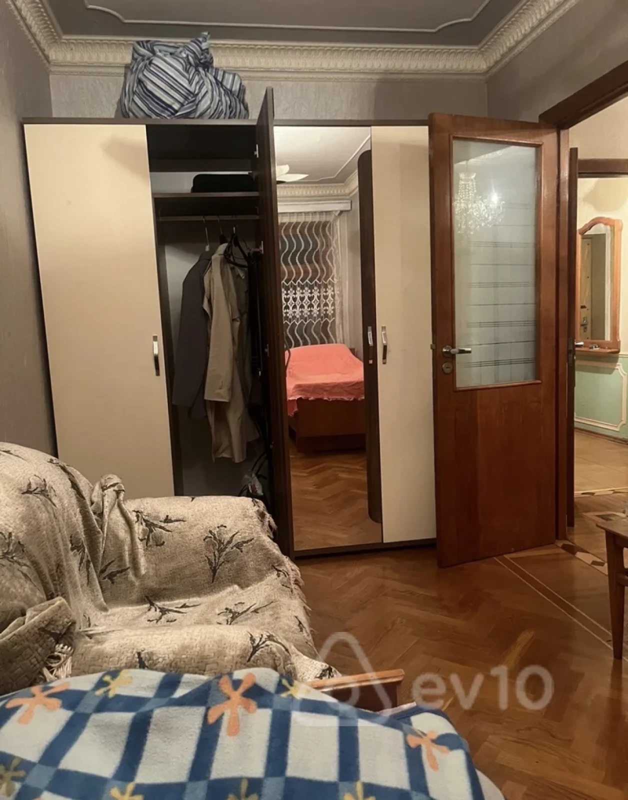 Kirayə verilir 3 otaqlı köhnə tikili 85 m²